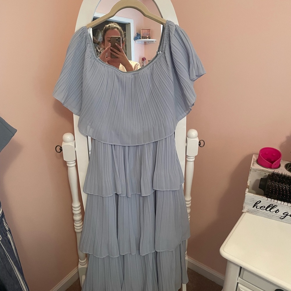 Dress - Picture 2 of 2